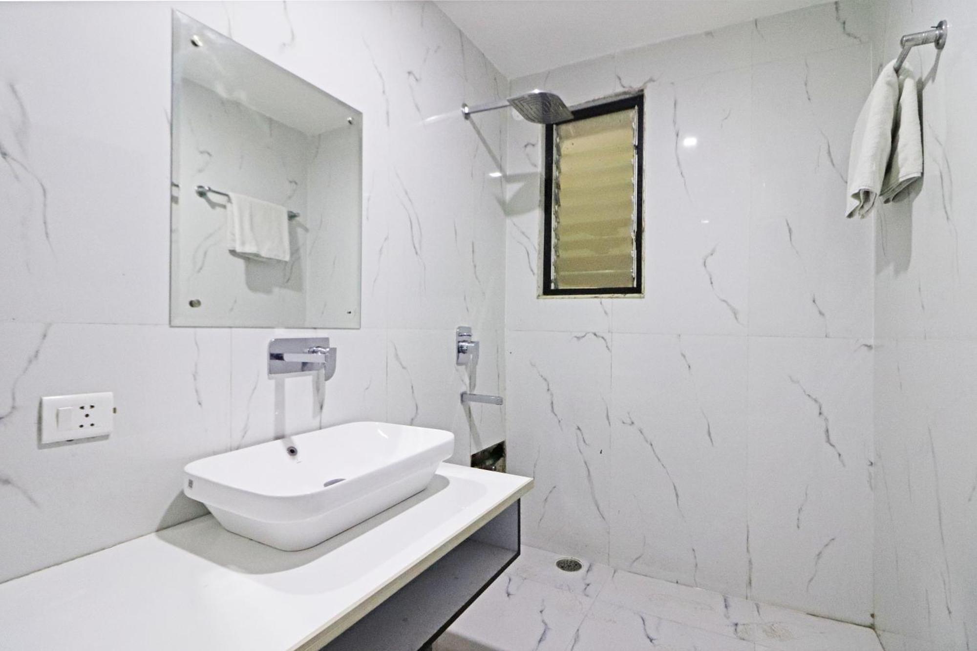 Hotel Grand Qubic Near Delhi Airport Nové Dillí Exteriér fotografie