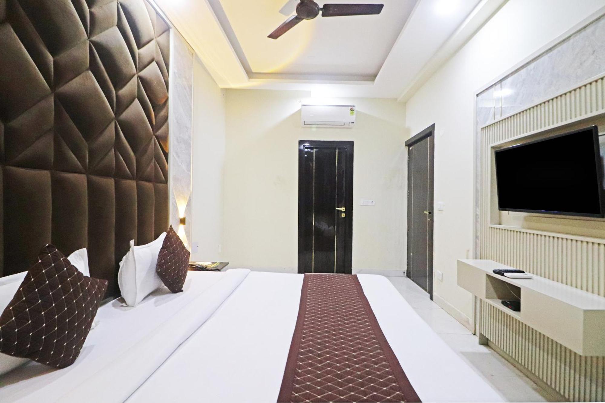Hotel Grand Qubic Near Delhi Airport Nové Dillí Exteriér fotografie